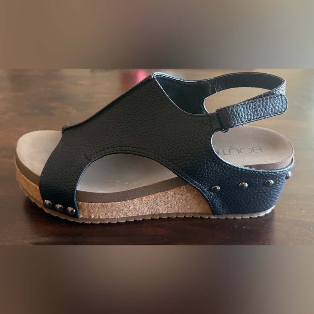 Boutique by Corkys Volta II Black Sandals with Cork and Stud Accents Size 8